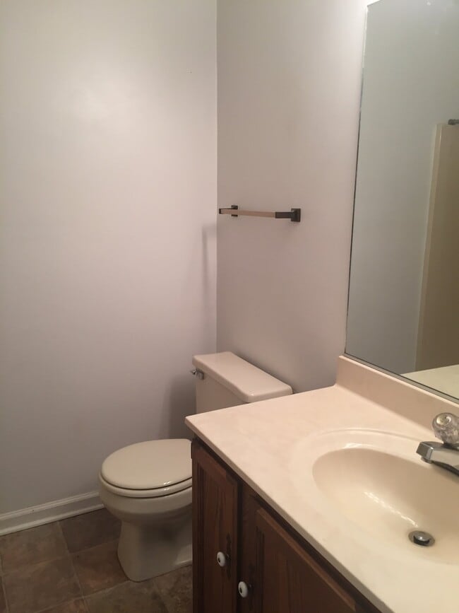 Photo - 728 Kennesaw Ct