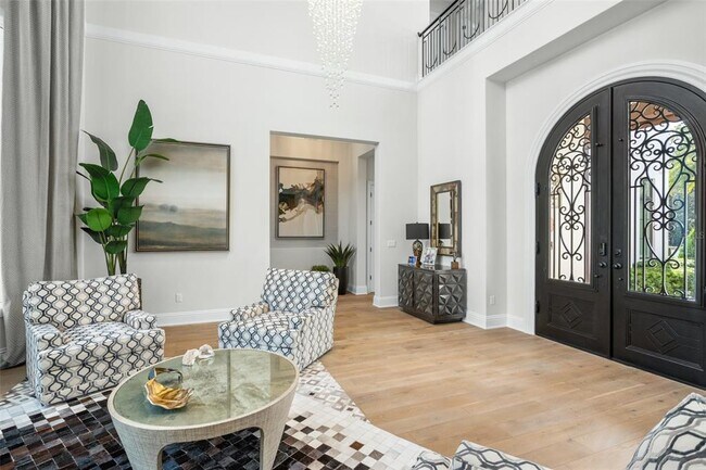 Photo - 10331 Los Feliz Dr