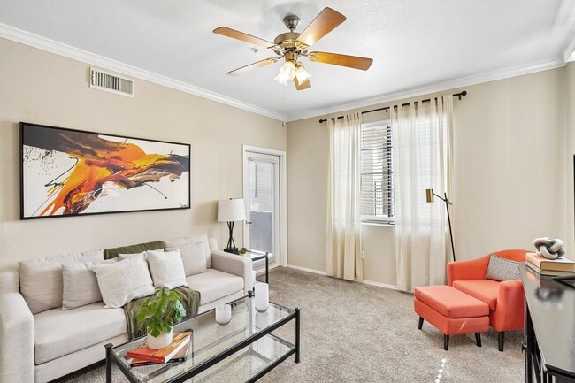 Adiamo Palm Valley Apartments in Goodyear, AZ - Adiamo Palm Valley