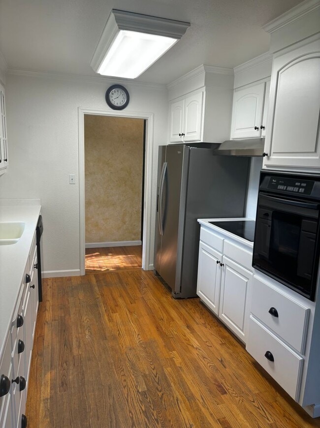 Photo - 3 B/R 2 BA Charming house COMING SOON!