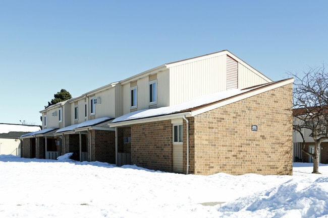 Photo - North Towne Village