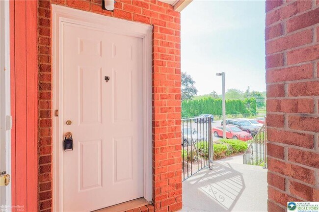 Photo - 1464 N Cedar Crest Blvd Unit 18