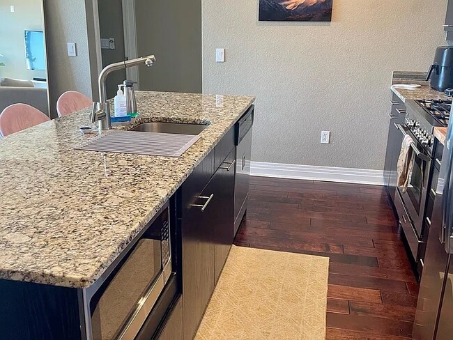 Photo - 2650 W Front Vw Crescent Dr Unidad 406