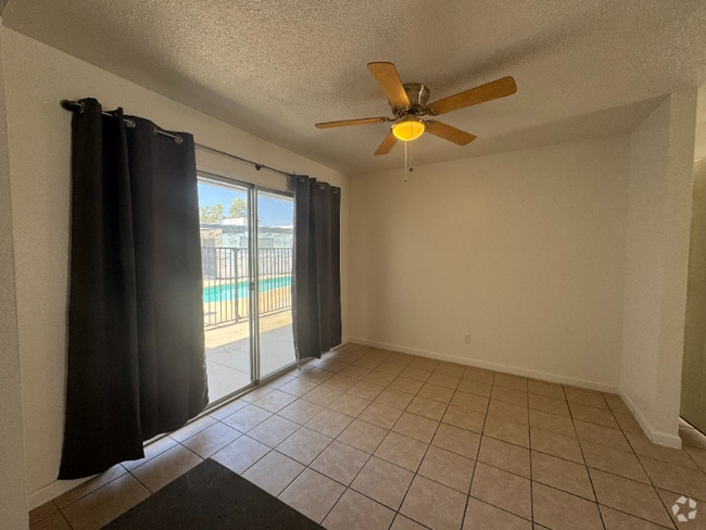 Building Photo - 1237 Sunny Ridge Dr Unit 4 Rental