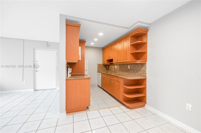 Photo - 7160 Fairway Dr Unit J7