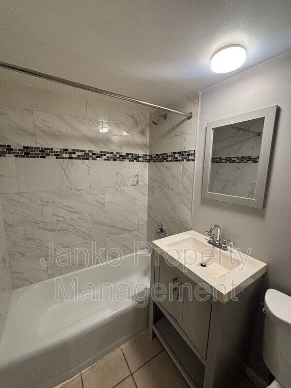 Photo - 3351 Commercial Ave Unit 9