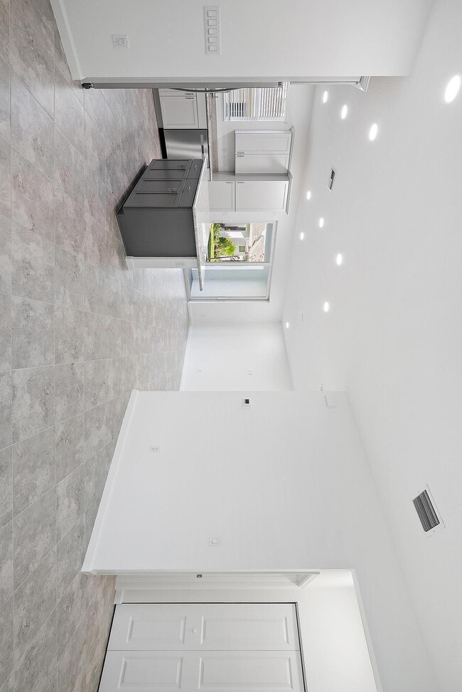 Photo - 16377 Biltmore Lndg