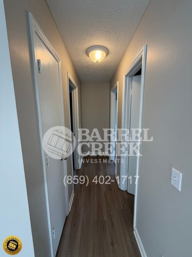 Photo - 417 Earl St Unit B