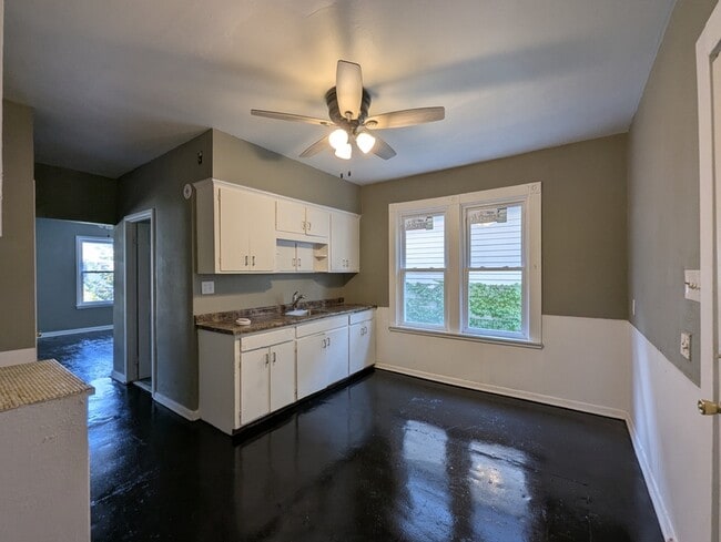 Photo - 2541 N 34th St