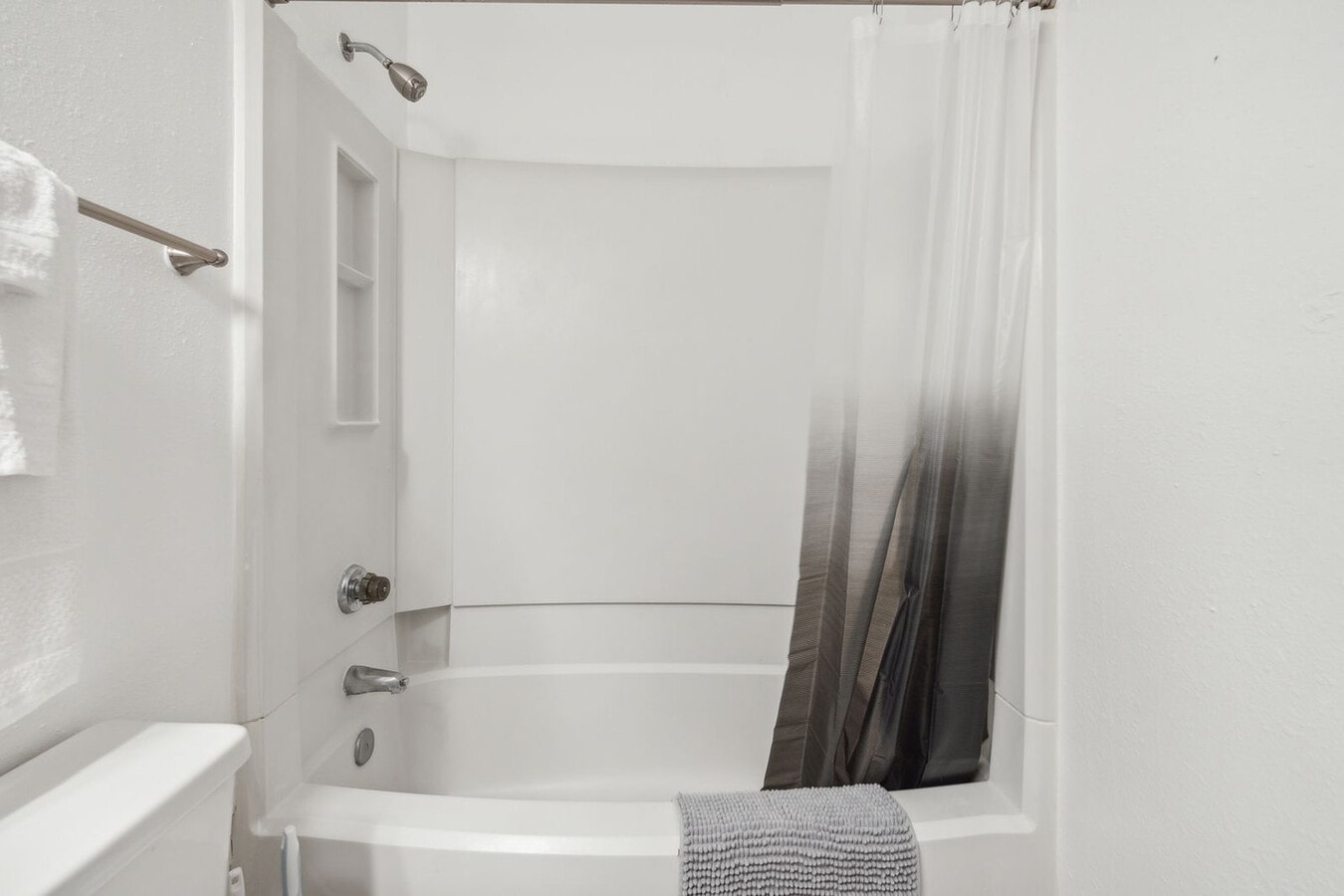 Photo - 3000 Northwood Dr Apartamento Unidad ID1258582P