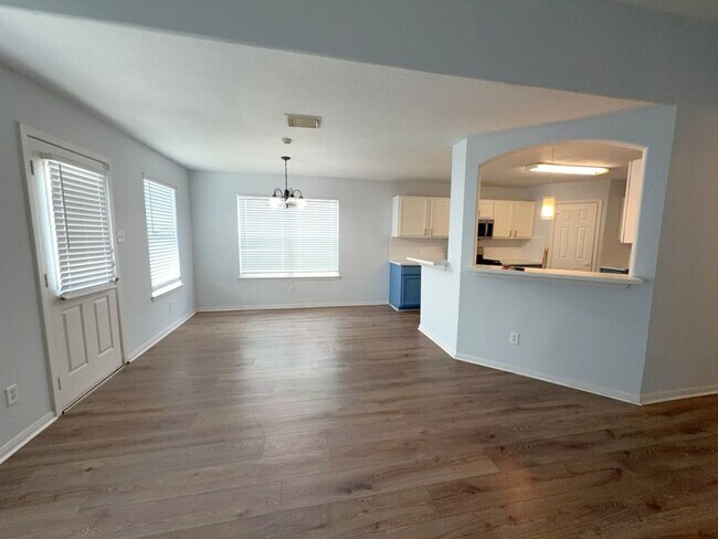 Photo - 6519 Gorton Dr