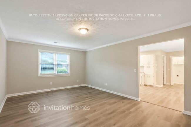 Photo - 185 Fox Meadow Dr