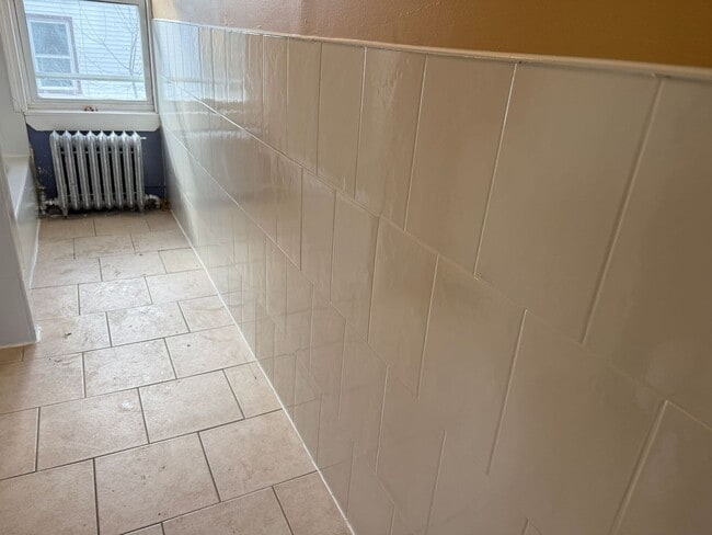 Photo - 43 Auburn St Unit 2