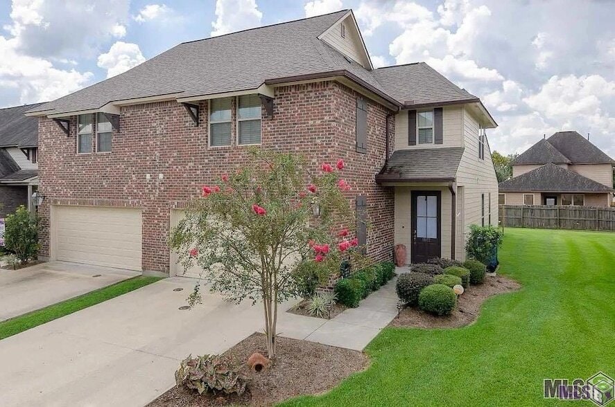Photo - 18177 Pinehurst Dr