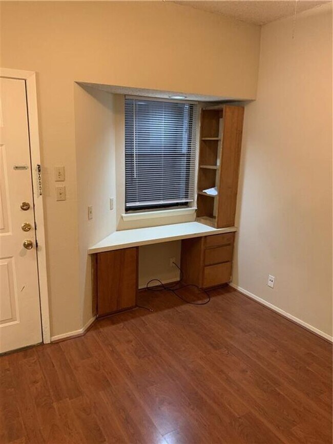 3316 Guadalupe St Unidad 211