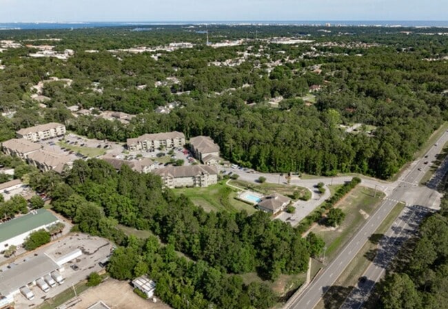 Building Photo - Beautiful One Bedroom Apartment in Fort Walton Beach! Unit 207