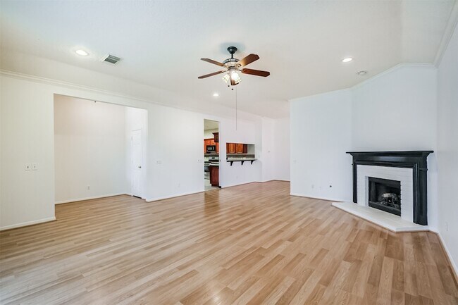 Photo - 18422 Cobblestone Dr