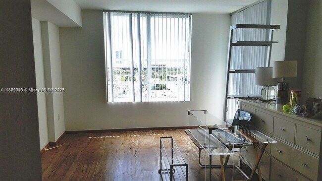 Photo - 1800 Sunset Harbour Dr