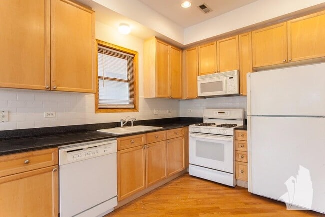 Photo - 1326 W Diversey Pky Unit 1326 W Diversey