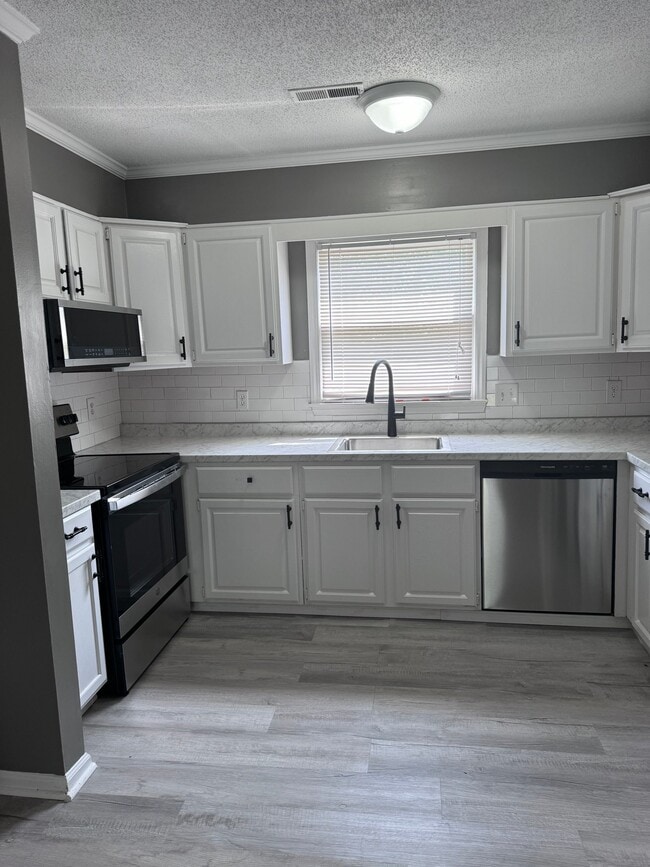 Photo - 1131 Glendale Dr