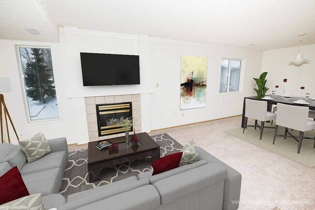 Photo - Huntington Court Coachhomes