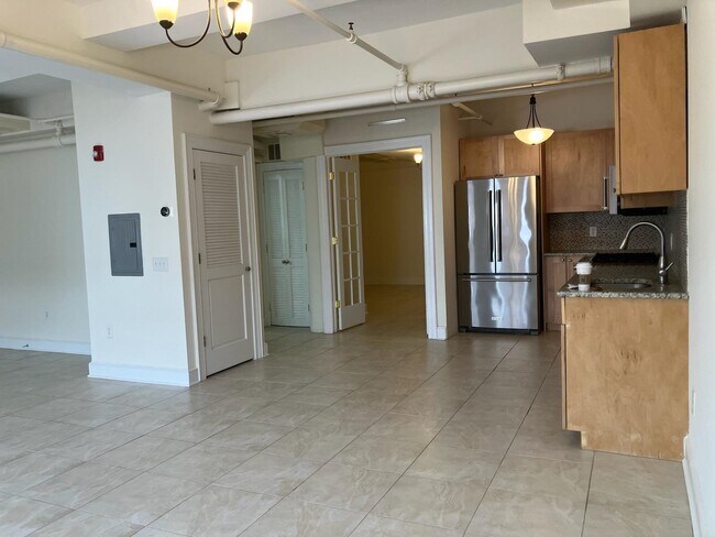 Photo - 300 Communipaw Ave