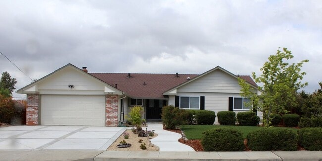 Panoramic Views! Walk to Iron Horse Trail,... - Panoramic Views! Walk to Iron Horse Trail,... House