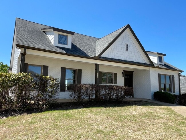 Building Photo - 4BD/4.5BA FOR RENT Rental