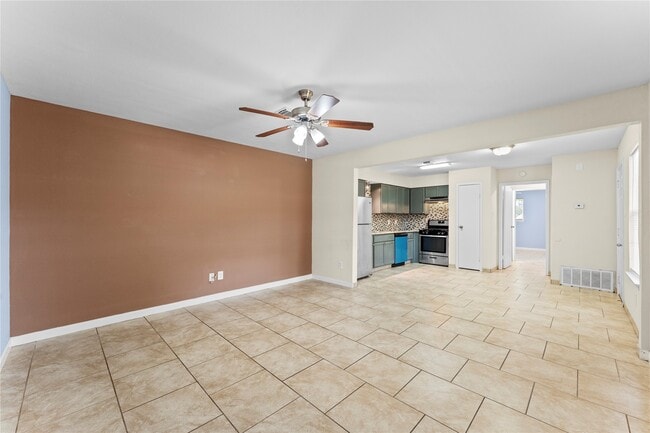 Photo - 5035 Reno Dr