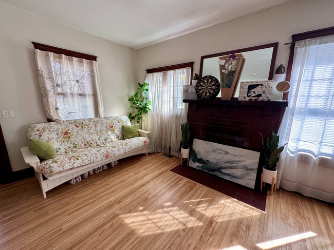 Photo - 513 N Dunn St