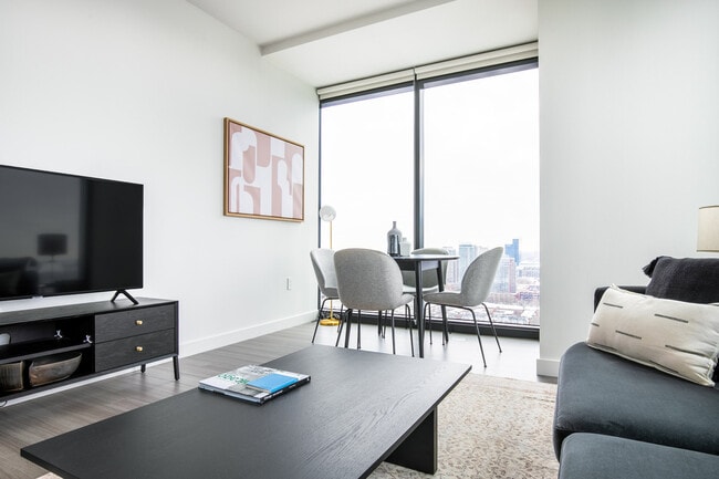 Photo - 1210 S Indiana Ave Unit FL34-ID1299