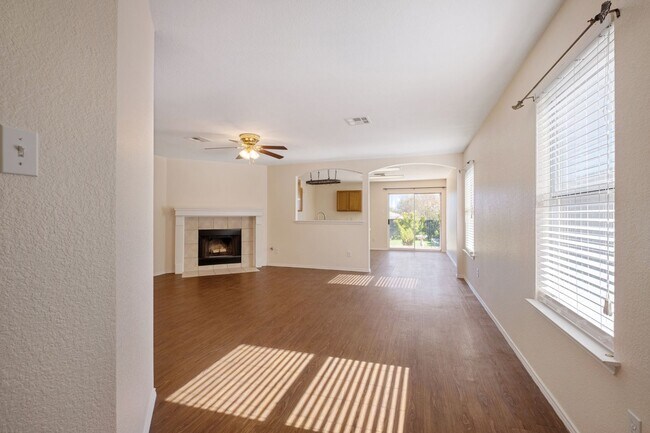 Photo - 17131 Dashwood Creek Dr