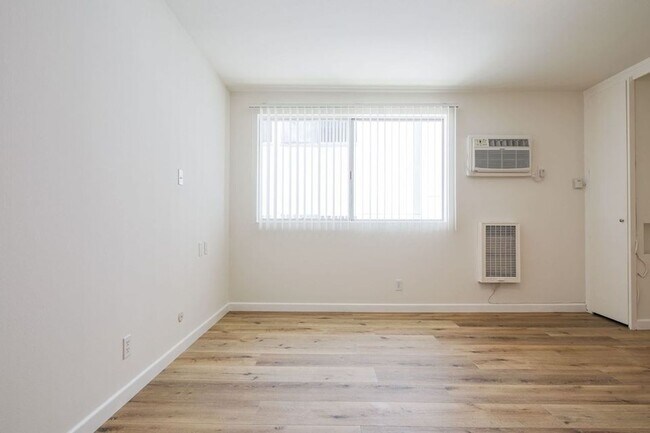 Cozy Apartment in Koreatown