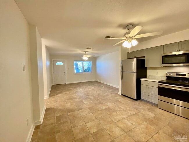 Photo - 9519 Lillian Hwy