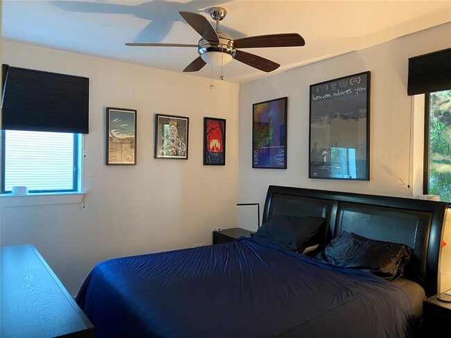 Photo - 1615 E 7th St Unidad 304