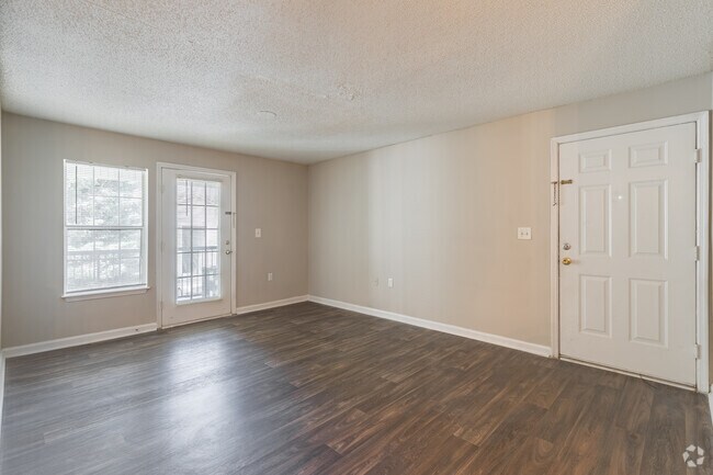3BR, 2BA - 1,237SF