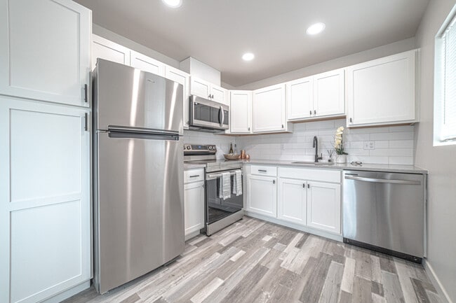 Kitchen - Yuma Apartments
