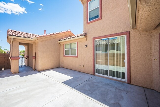 Photo - Beautiful 4 Bedroom 2.5 bath Home in the Southwest!