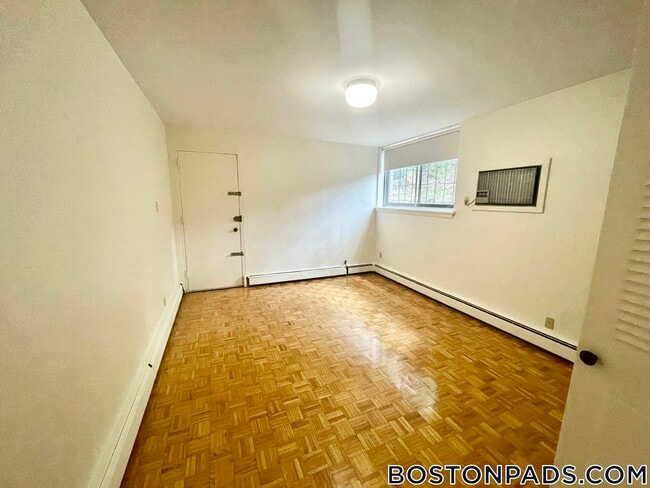 Photo - 125 Chiswick Rd Unidad 114