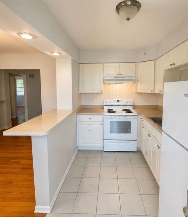 Photo - 8432 Atherton Dr Unit 2N