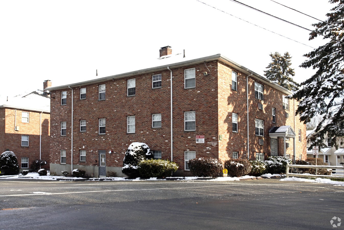 Kilby Manor Apartments - Kilby Manor Apartments