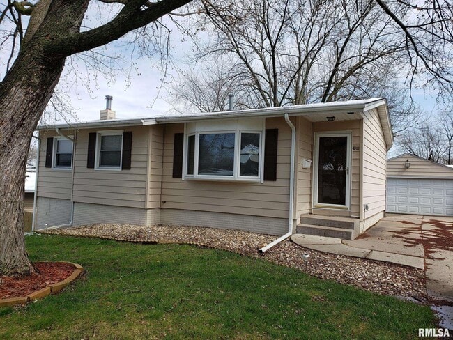 Building Photo - 4811 Candlelight Dr