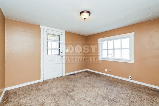 Photo - One bedroom, one bathroom double in Springfield