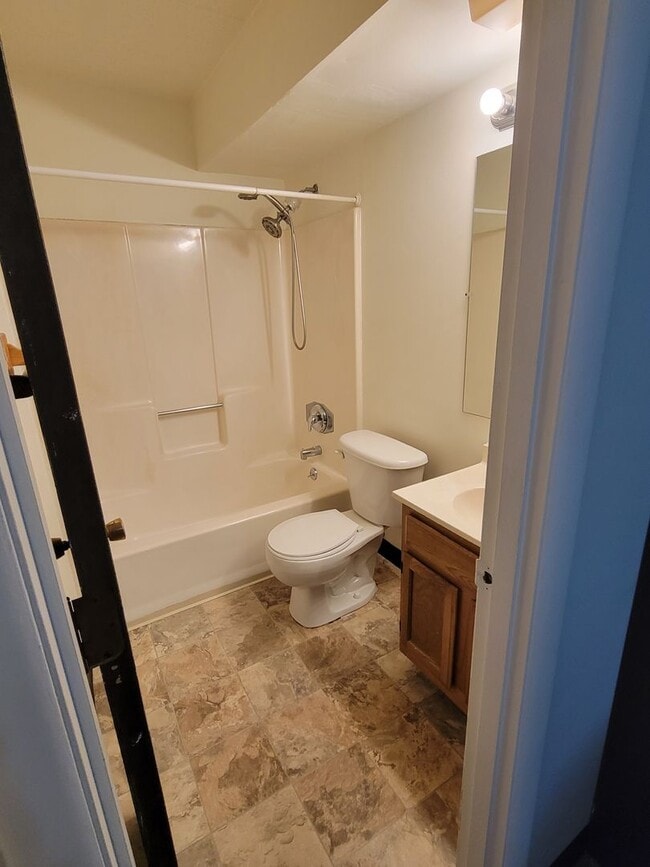 Crafton Apartments