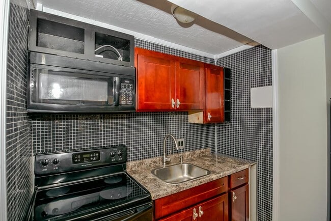 Photo - 428 W Wellington Ave Unit C3