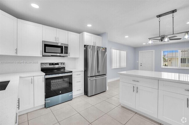 Building Photo - 357 Phippen Waiters Rd Unit 1 Rental