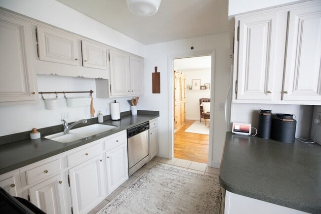Photo - 4019 S Olympic Way