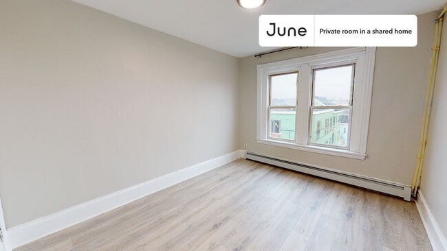 Photo - Room in Shared 4 bed/1 bath home Unidad D