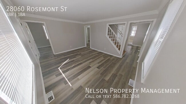Photo - 28060 Rosemont St