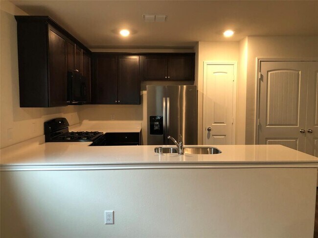 Photo - 4125 Wintergreen Dr